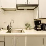 Urban Vibes - Chic On Smardan Street Apartament *