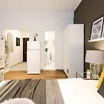 Apartament Urban Vibes - Chic On Smardan Street *