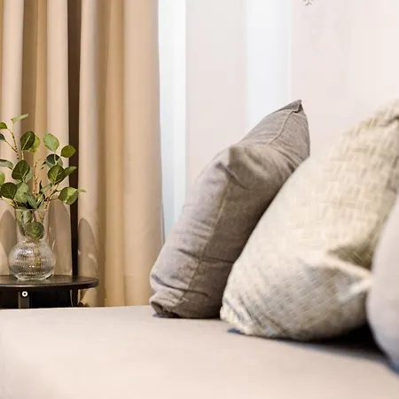 Daire Urban Vibes - Chic On Smardan Street *