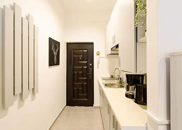 Urban Vibes - Chic On Smardan Street Bukarest